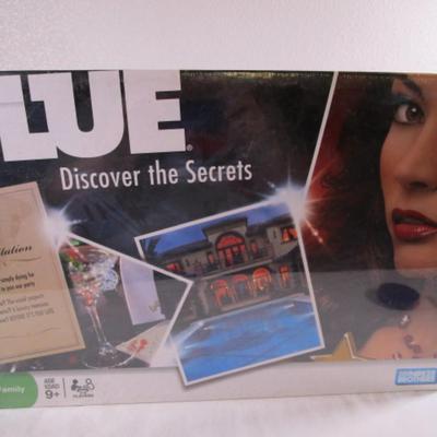 New in Wrapper Clue game by Parker Brothers