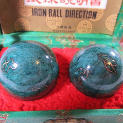 Vintage Musical balls in box