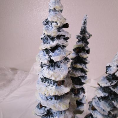 Department 56, 4 pine trees in stand, ceramic