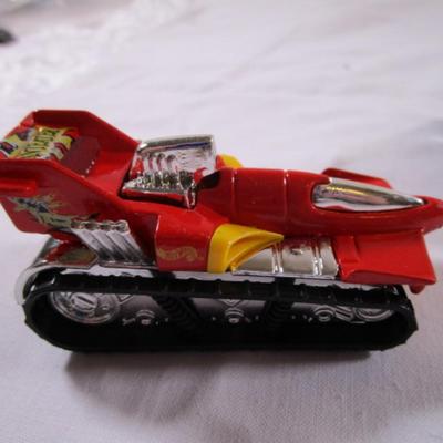 5 Hot Wheels cars