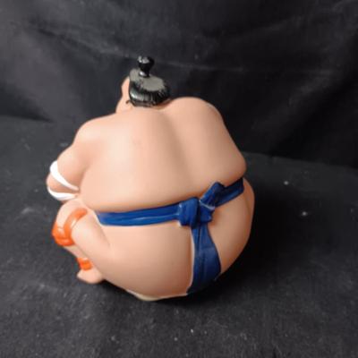 2 REMOTE CONTROL SUMO TOY WRESTLERS