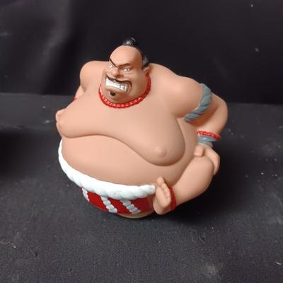 2 REMOTE CONTROL SUMO TOY WRESTLERS