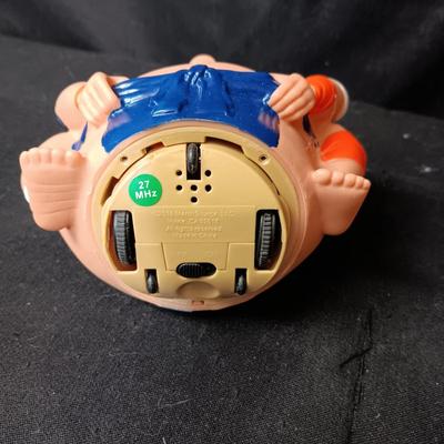 2 REMOTE CONTROL SUMO TOY WRESTLERS