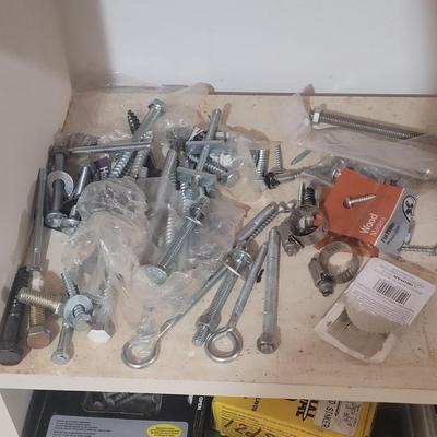 Large Hardware Lot (WM-EL)