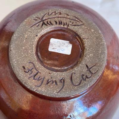 Flying Cat Pottery Batter Bowl & More Signed Pottery (K-DZ)