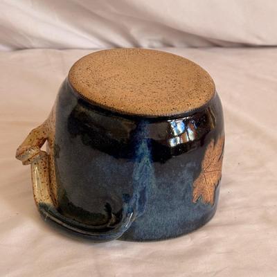 Flying Cat Pottery Batter Bowl & More Signed Pottery (K-DZ)
