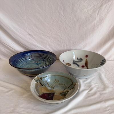 Three Ceramic Bowls (K-DZ)