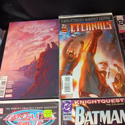 8 COMIC BOOKS (2)