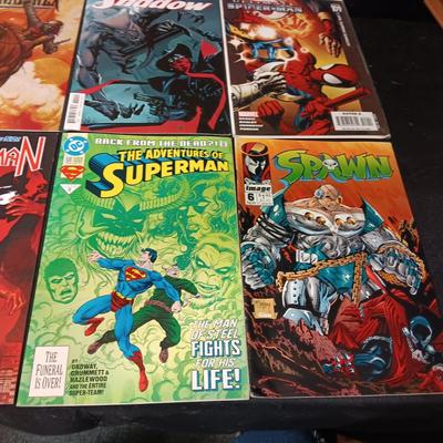 8 COMIC BOOKS (5)