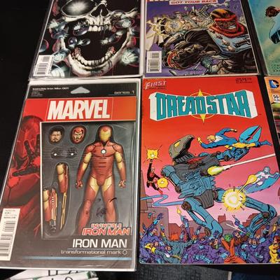 8 COMIC BOOKS (9)