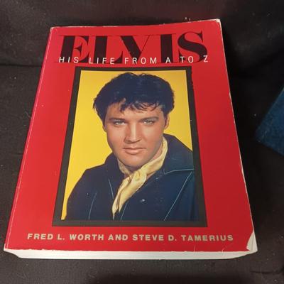 BOOKS ON ELVIS