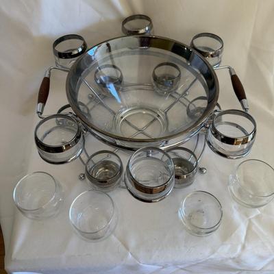 Punch Bowl with Stand and Glasses (GB-BM)