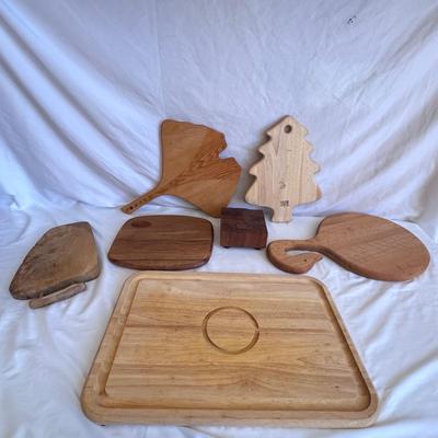 Dansk, Ernest Sohn Siamese, and Other Wooden Cutting Boards (K-DZ)