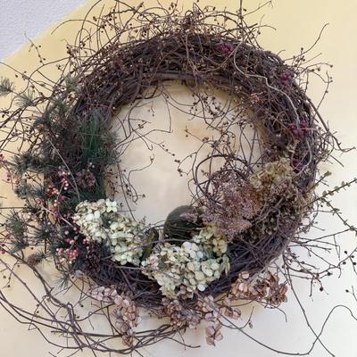 Large Whimsical Decorative Wreath (UL-BM)