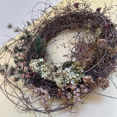Large Whimsical Decorative Wreath (UL-BM)