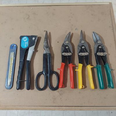 Assortment of Snips (WM-EL)
