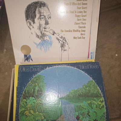 Lot of 25 records