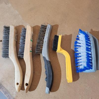 Sandpaper and Scouring Tools (WM-EL)