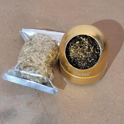 Sandpaper and Scouring Tools (WM-EL)