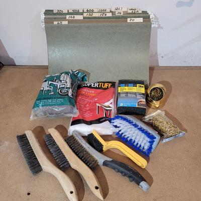 Sandpaper and Scouring Tools (WM-EL)