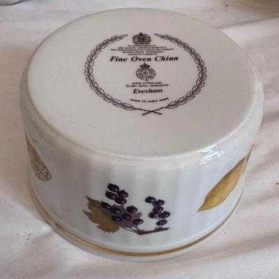 Royal Worcester, Spigarelli, Chateau, Pacific Rim, and Other Fruit-Themed Decor (K-DZ)