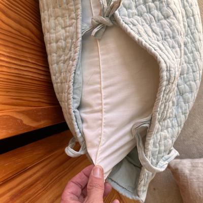 Accent Cushions (PB-RG)