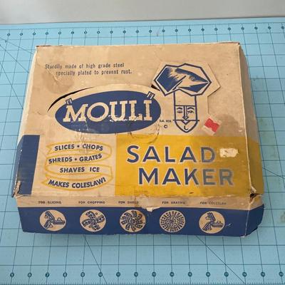 Salad maker