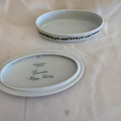 Portmeirion Holly & Ivy Christmas Dishes, Charleston Gardens Placemats, Holiday Dishtowels, Napkins and More (GB-BM)