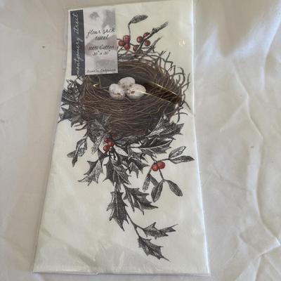 Portmeirion Holly & Ivy Christmas Dishes, Charleston Gardens Placemats, Holiday Dishtowels, Napkins and More (GB-BM)