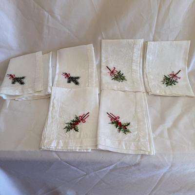 Portmeirion Holly & Ivy Christmas Dishes, Charleston Gardens Placemats, Holiday Dishtowels, Napkins and More (GB-BM)