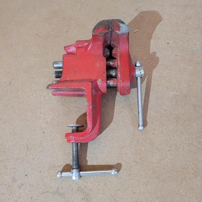Pair of Small Vises (WM-EL)