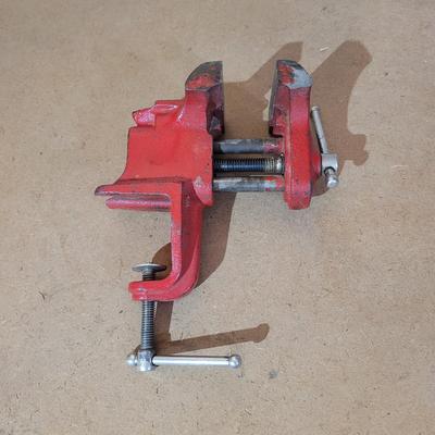 Pair of Small Vises (WM-EL)