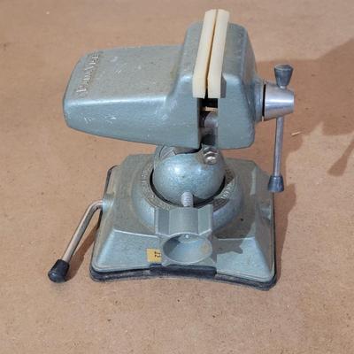 Pair of Small Vises (WM-EL)
