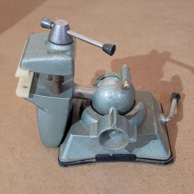 Pair of Small Vises (WM-EL)