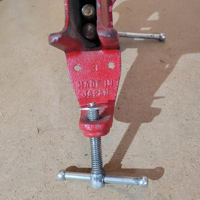 Pair of Small Vises (WM-EL)