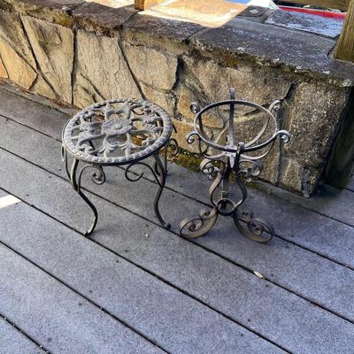 Assorted Wicker and Metal Plant Stands (FE-RG)