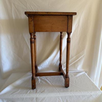 Rustic End Table (GB-BM)