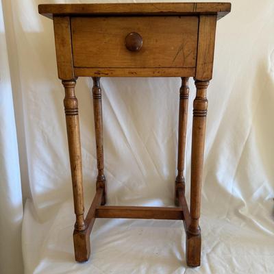 Rustic End Table (GB-BM)