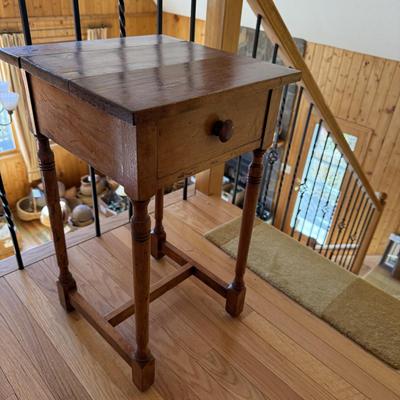 Rustic End Table (GB-BM)