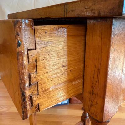 Rustic End Table (GB-BM)