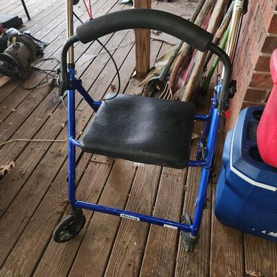 Rolling walker