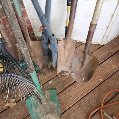 Lot of ten yard tools.