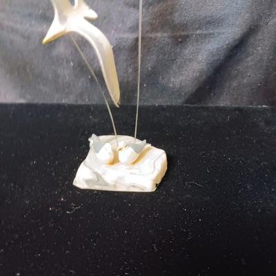 A SEAGULL MUSIC BOX, CERAMIC AND FLYING SEAGULLS TOO