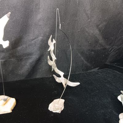 A SEAGULL MUSIC BOX, CERAMIC AND FLYING SEAGULLS TOO