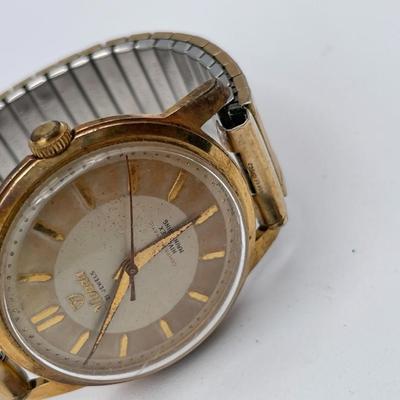 Nivada Wristwatch