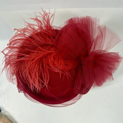 Vintage Hat lot with hat box