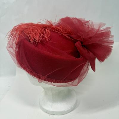 Vintage Hat lot with hat box