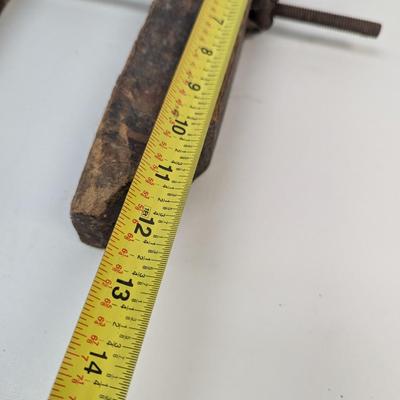 Sale Photo Thumbnail #2751: Antique Primitive Wood Screw Clamp Vise