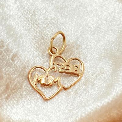 LOT 320: Gold Best Mom Charm - 14KT, TW 0.32g