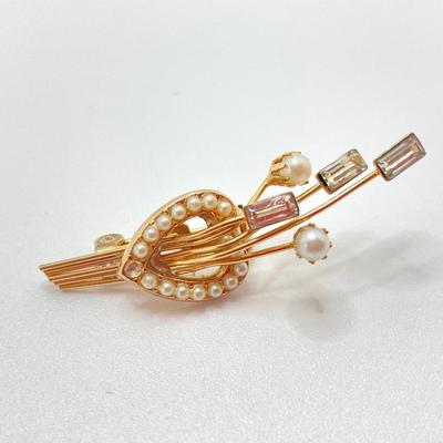 LOT 608: Fashion Jewelry Brooches with Rhinestones
